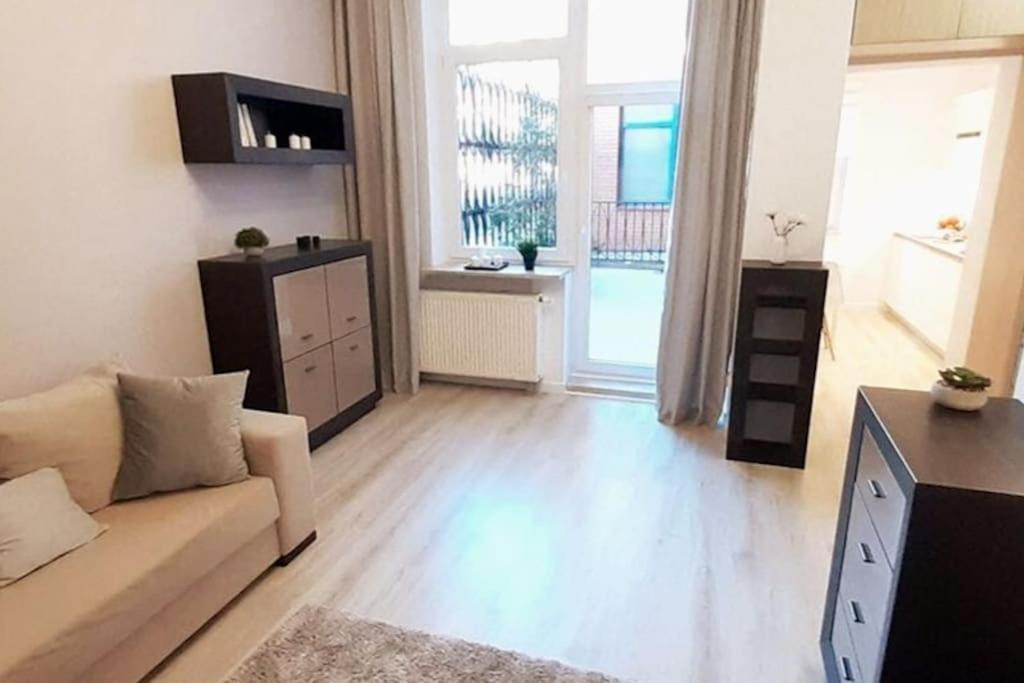 Rondo Onz Metro, Krochmalna 32A Street Varsóvia Exterior foto