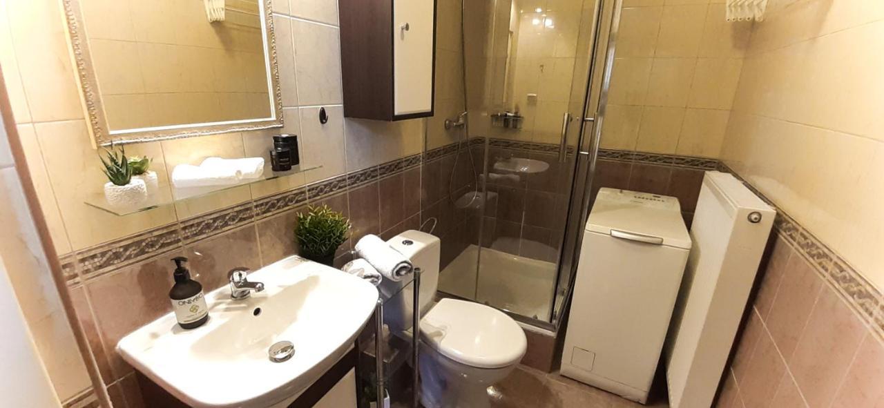 Rondo Onz Metro, Krochmalna 32A Street Varsóvia Exterior foto